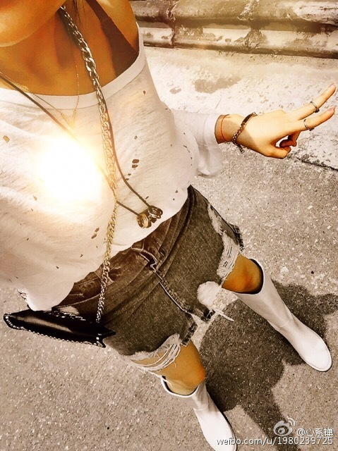 DDY第14期嫩模心系禪BB微博私照全收集